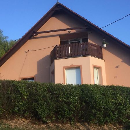 Baranya Apartman Áta Exteriér fotografie